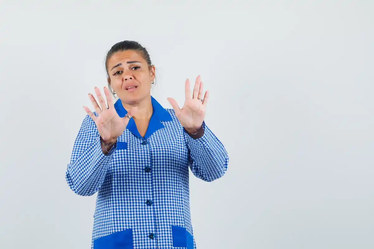 thai wai greeting wrong funny