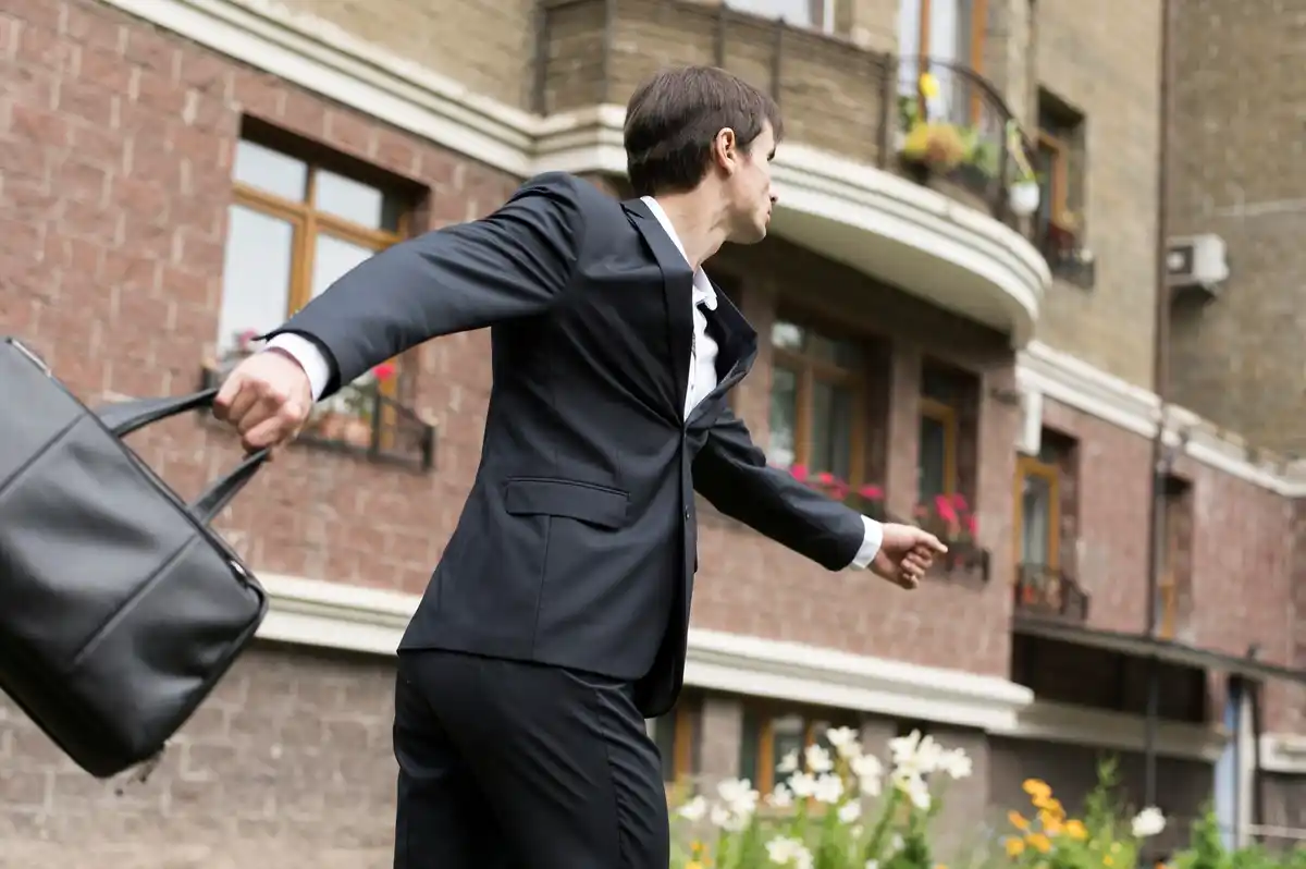 dutch person business etiquette hands in pockets korea culture shock