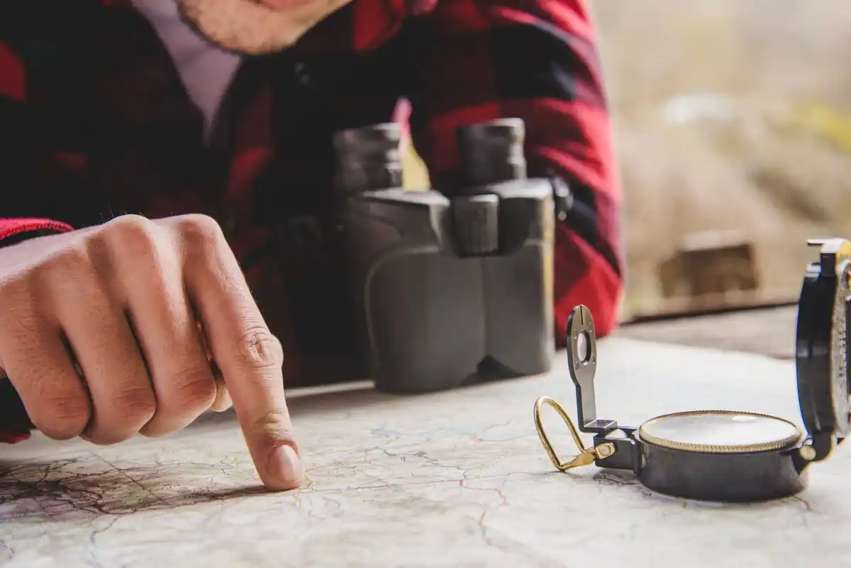 cleaning old telescope lens hands dutch home