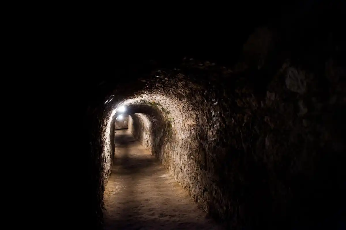 Amsterdam underground tunnel archeology discovery