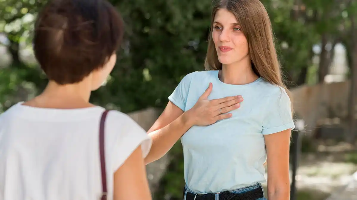 body language signs lie detection conversation