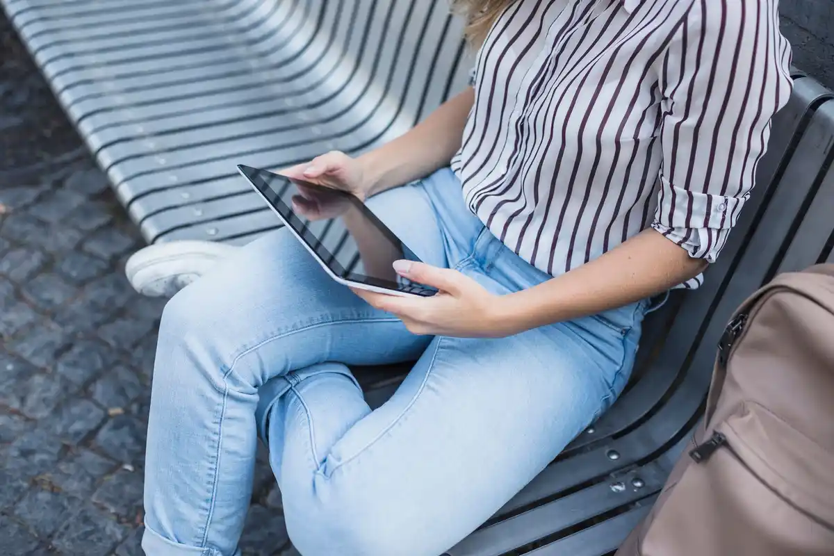 person unplugging from digital devices Netherlands