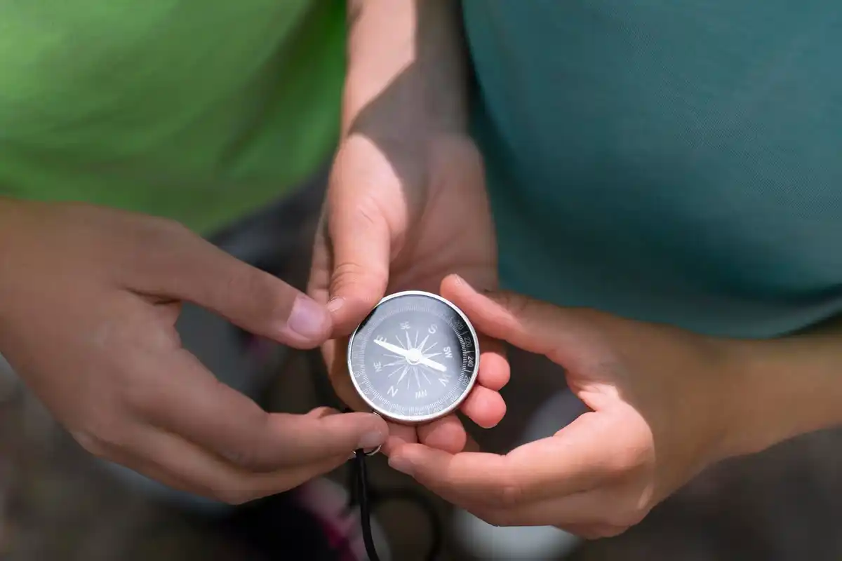dutch hiker lost compass forest
