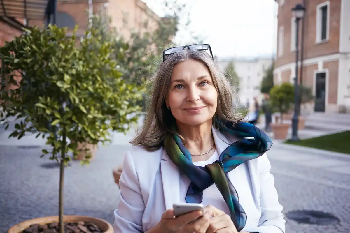 Senior Dutch woman lost in foreign city street
