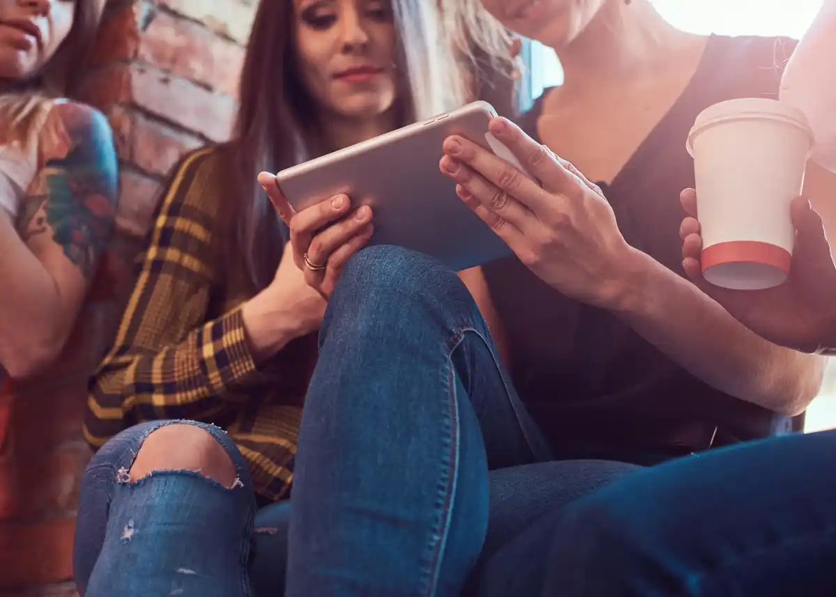 Dutch left-handed people using gadgets lifestyle