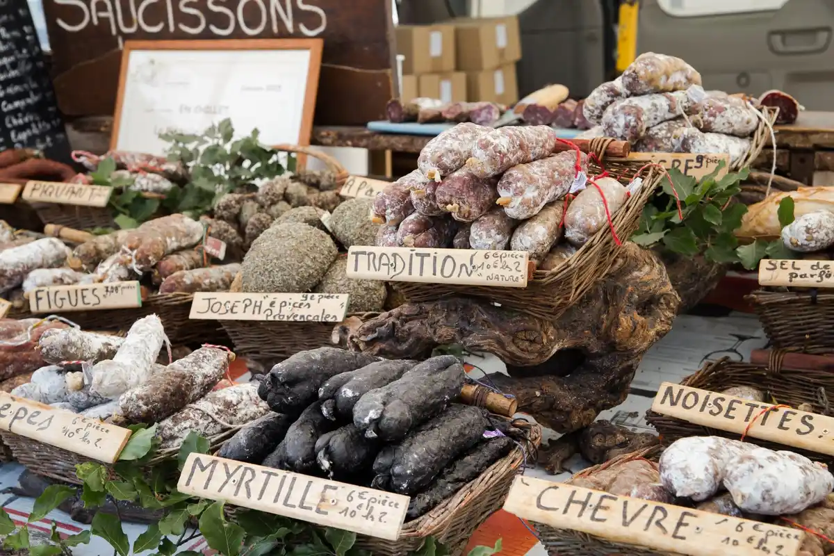 Viking trade goods at Dorestad market