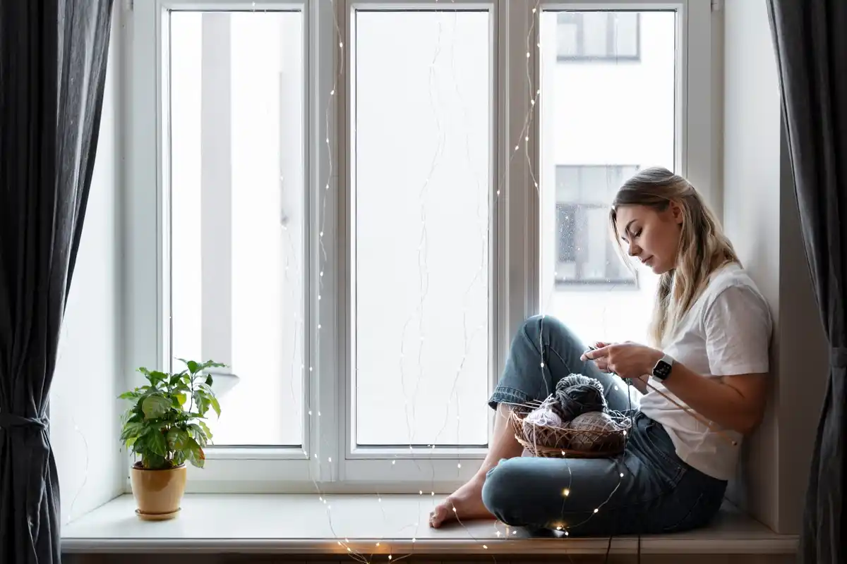 wet cloth window cooling summer interior netherlands