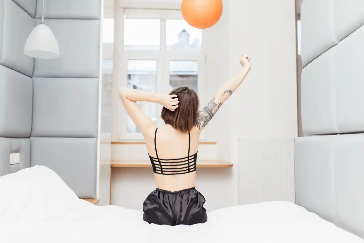 bedroom feng shui mistakes sleep direction