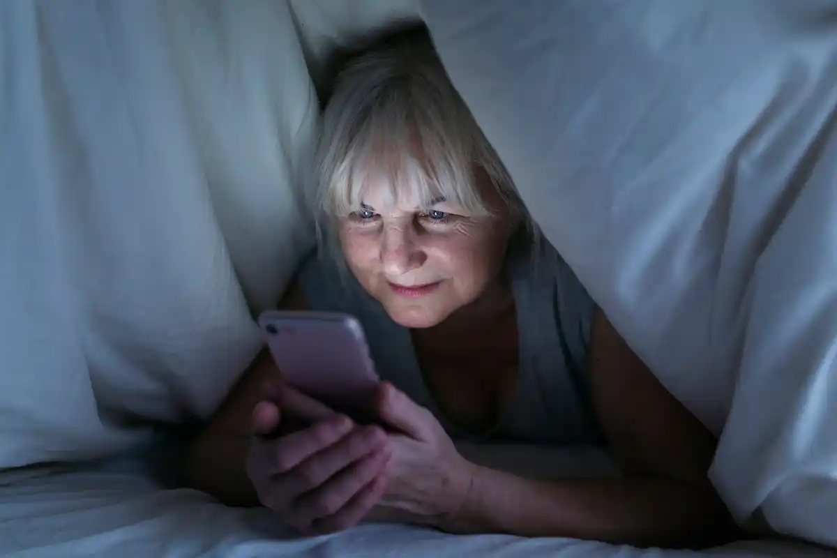dutch bedroom night no phone sleep health