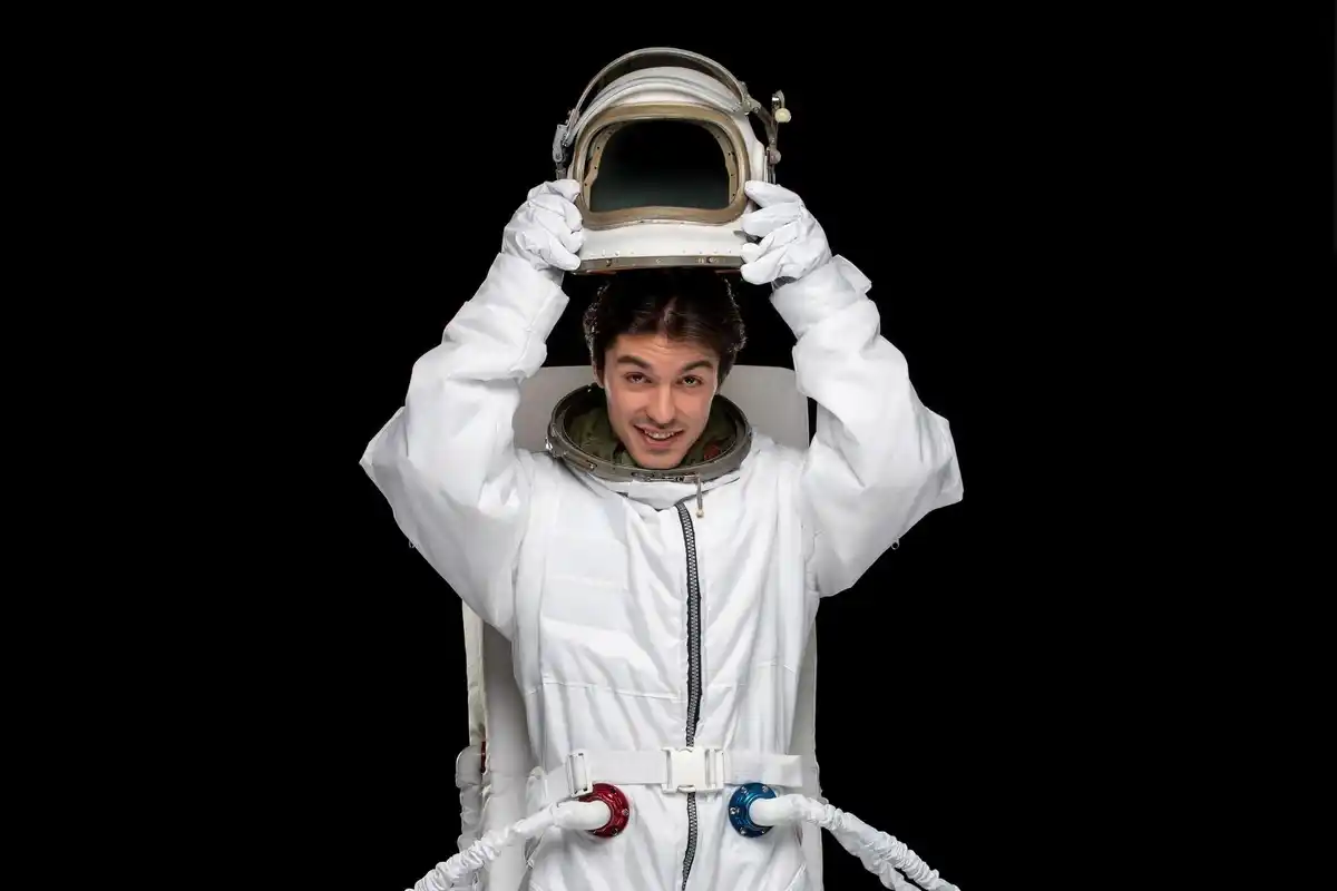 astronaut exposed to vacuum of space