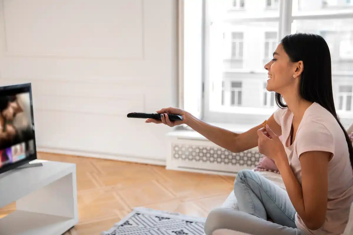 smart tv microphone privacy living room Netherlands