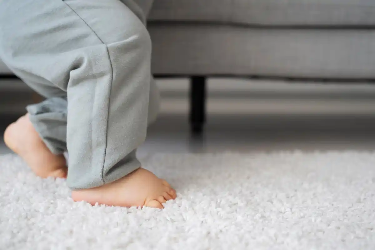 bare feet personality types on carpet home