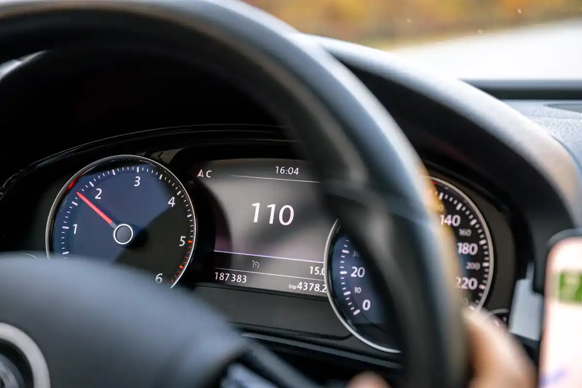 tesla screen dashboard settings privacy netherlands