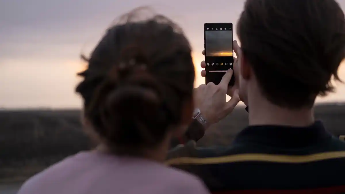 dutch urban stargazing app night sky smartphone