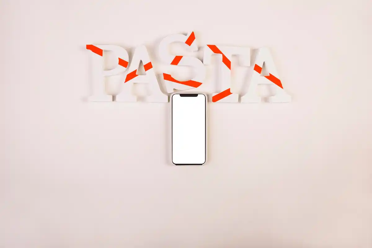 old smartphone reuse scientific discovery creative netherlands