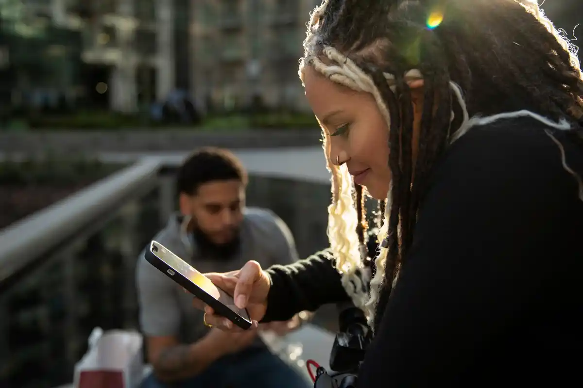 people unplugging devices digital detox netherlands