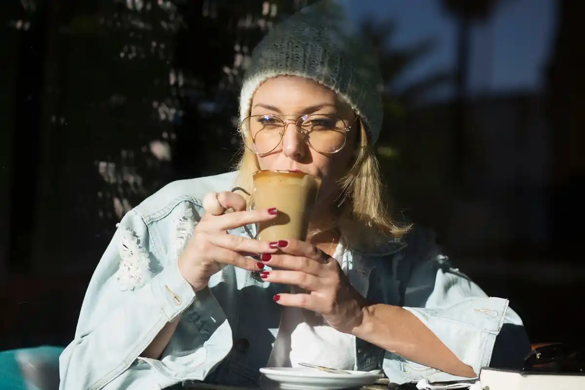 Dutch people drinking matcha tea in Amsterdam cafe