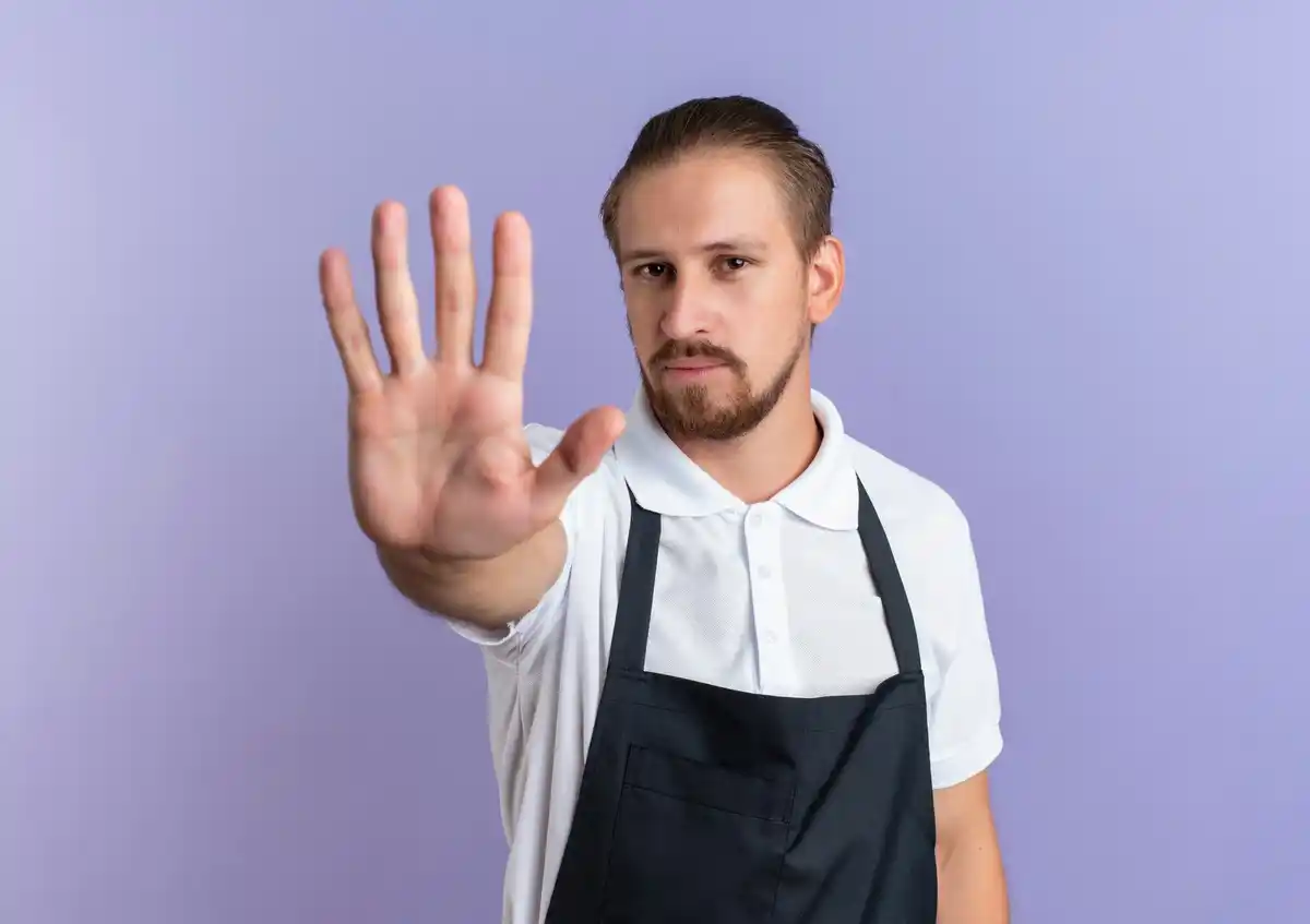 russian hand gesture in restaurant