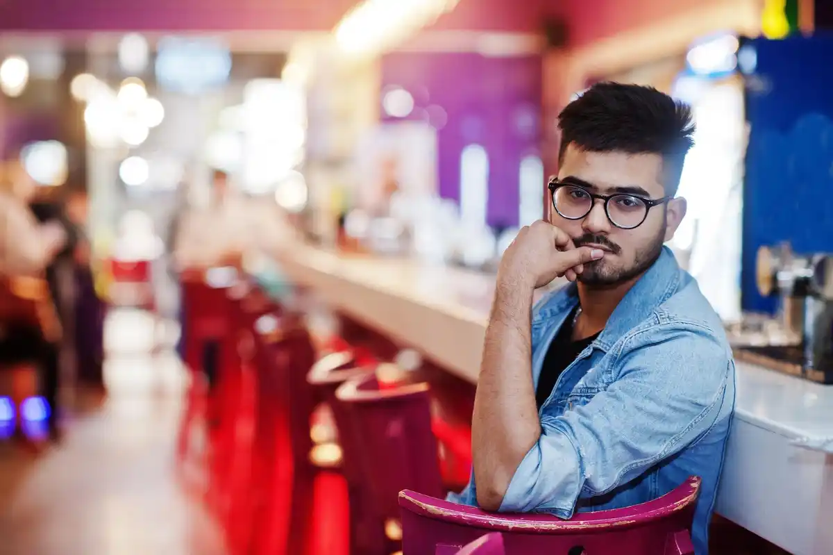indian left hand taboo eating restaurant