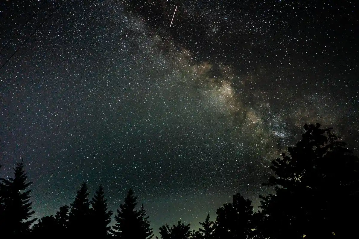 Mars planet night sky Netherlands backyard observation