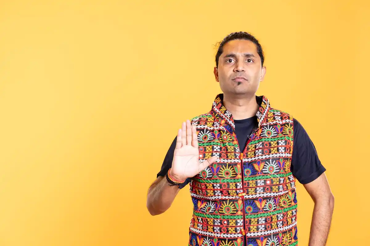 Indian left hand eating etiquette tradition