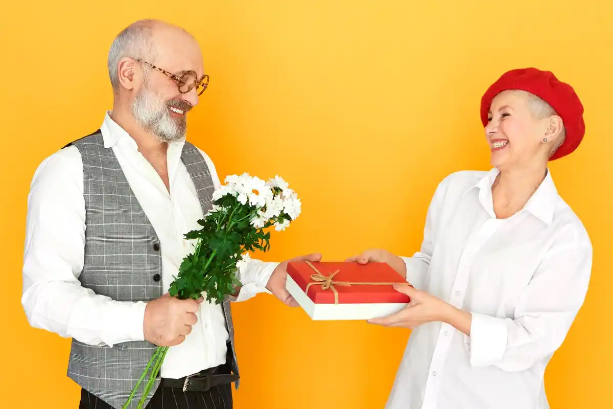 Greek elderly refusing flowers gift