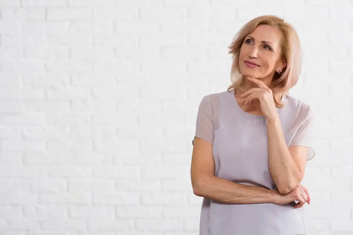 smiling senior people thinking brain health