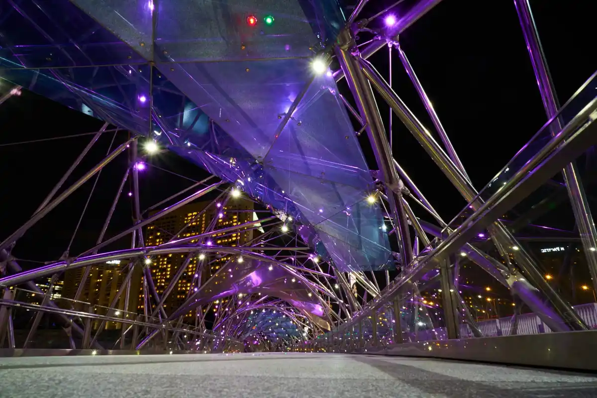 futuristic streetlight powered by air energy in dutch city