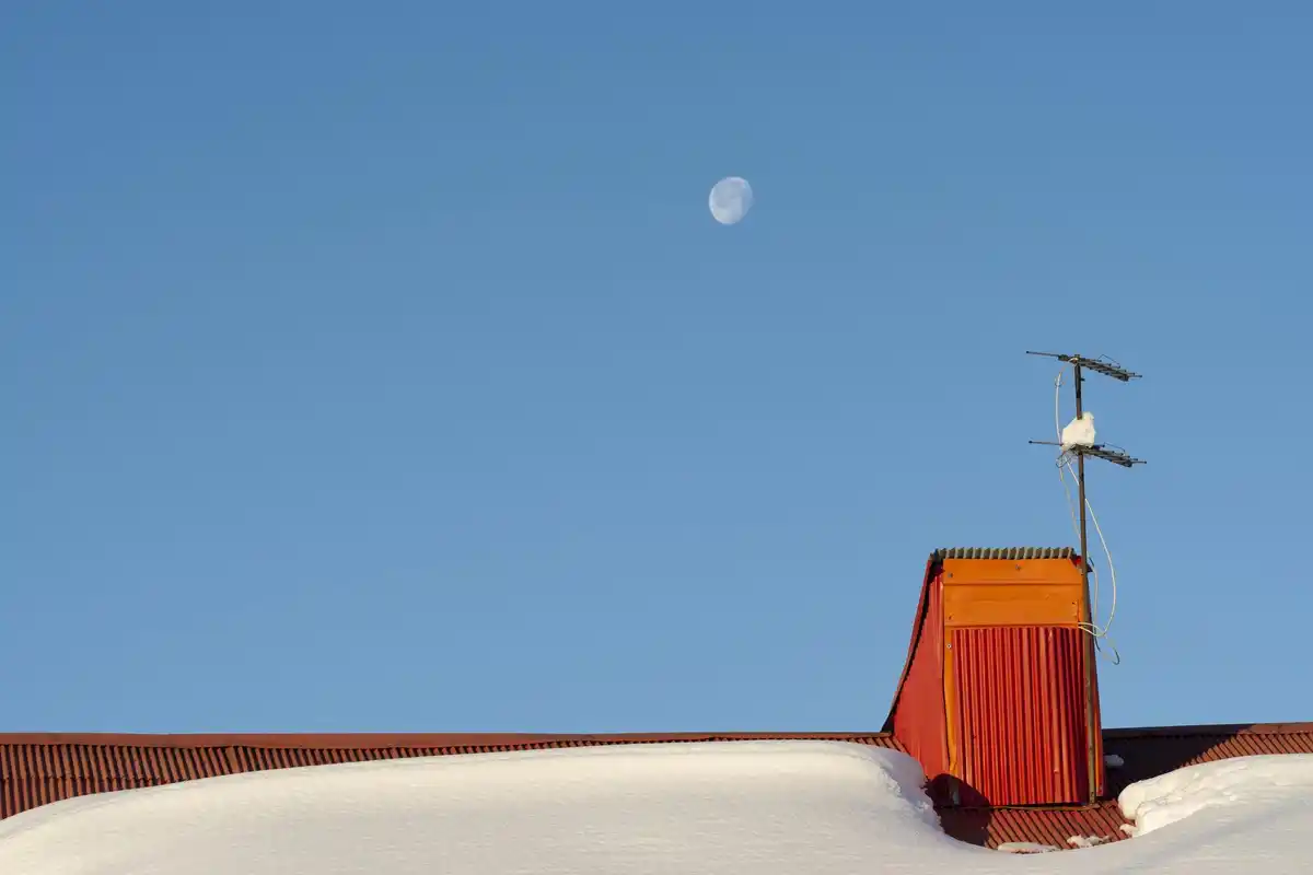 martian carbon dioxide snow meteorology