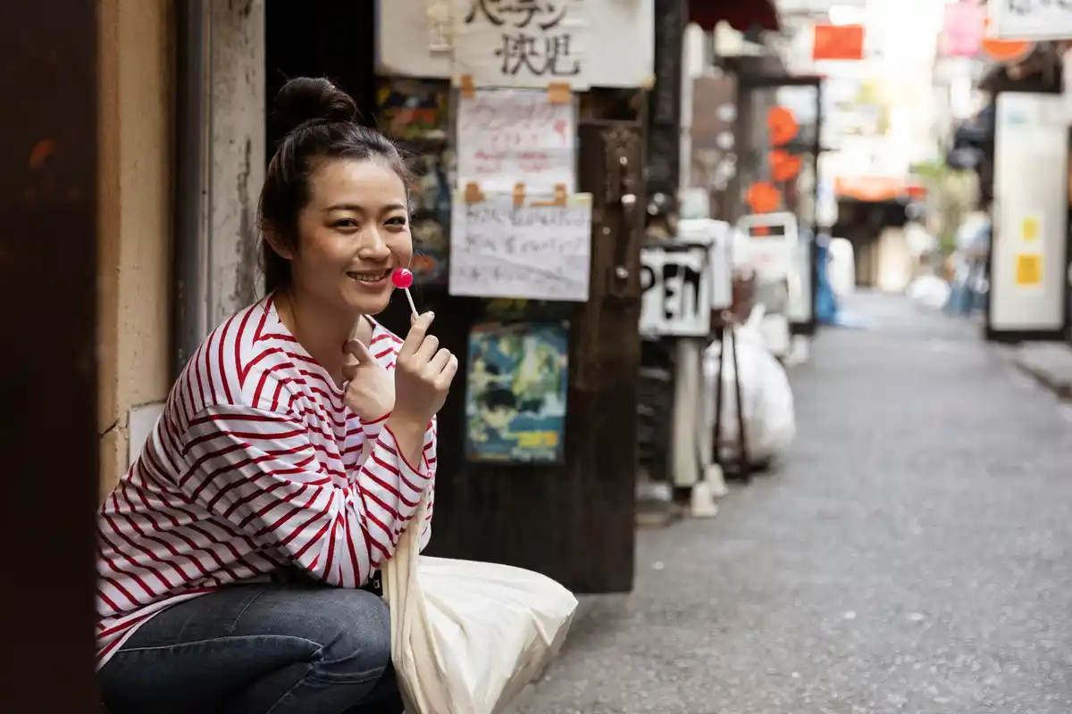 Japanese bowing etiquette tourist travel