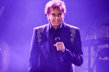 Barry Manilow ondergaat operatie wegens vroegstadium longkanker en stelt januari-concerten uit