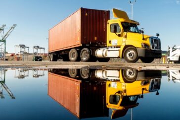 California stelt uitgifte van 17.000 commerciële rijbewijzen uit na rechtszaak van migranten