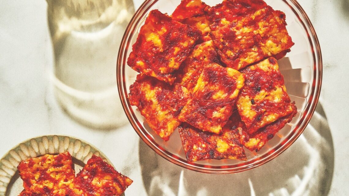 De kleurrijke en glutenvrije Italiaanse variant: pittige schiacciata uit Toscane