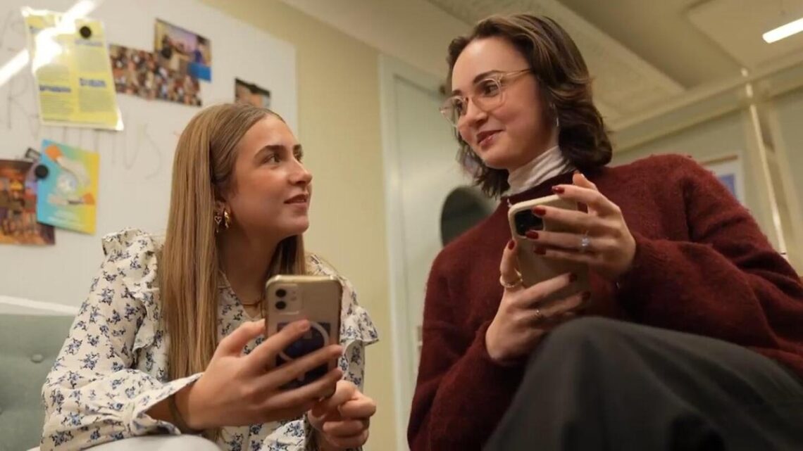 Denemarken bereidt zich voor op strengere socialmediabeperkingen voor jongeren onder de 15 jaar