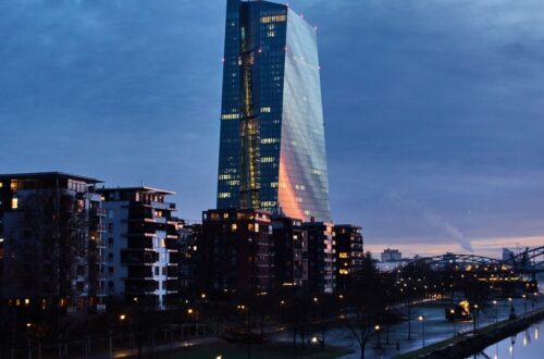 Europa vermijdt rentestorting ondanks milde economische groei