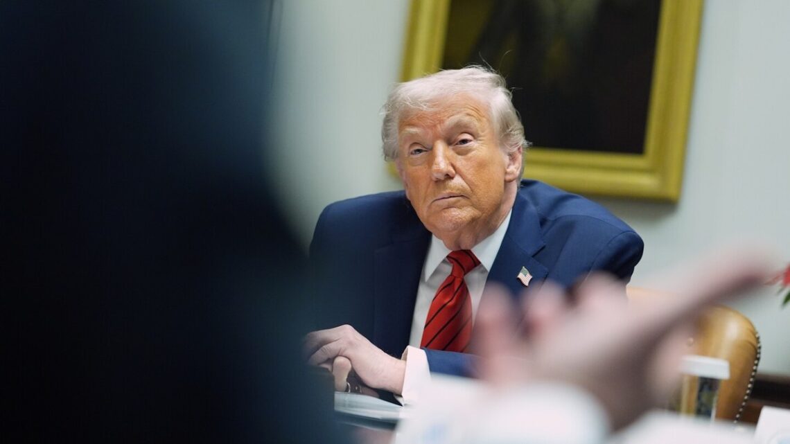 Feiten onder de loep: Trump wijt het handelstekort in de agrarische sector aan Biden — maar zo simpel is het niet