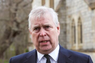 Geen bewijs gevonden door Britse politie dat prins Andrew een bodyguard heeft gevraagd om Virginia Giuffre te onderzoeken