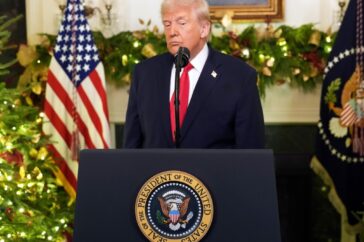 Het politieke spektakel van Donald Trump: Zijn ongebruikelijke White House-toespraak en de vraag naar mediastaking