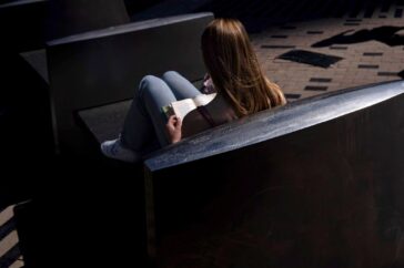 Hoe je je liefde voor lezen in 2026 nieuw leven inblaas