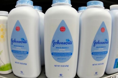 Jury Beschuldigt Johnson & Johnson van Verrekening van 40 Miljoen Dollar voor Ovariumkankerpatiënten