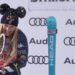 Lindsey Vonn nipt net naast haar tweede plaats in Wereldbekermancheijn, kort nadat ze de oudste winnares werd