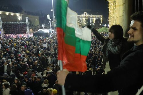 Massale Demonstraties in Bulgarije Tegen Corrupie en Politieke Instabiliteit