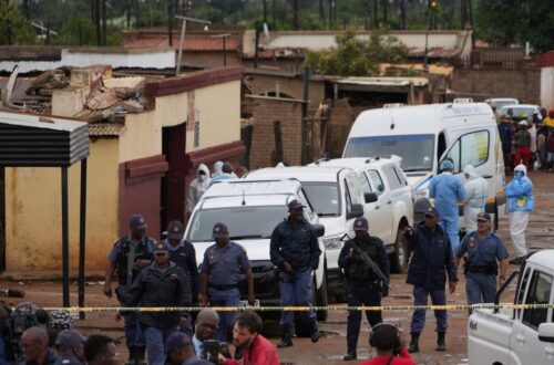 Meerdaagse schietpartij in Zuid-Afrikaans pub leid tot negen doden en tien gewonden
