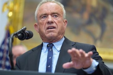 Meer dan een derde van de staten klaagt HHS aan over maatregelen die de genderbevestigende zorg voor jongeren kunnen beperken