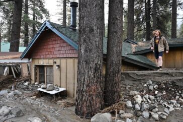 Nieuwe storm in waterovergoten Zuid-Californië brengt modderstromen en hoge golven