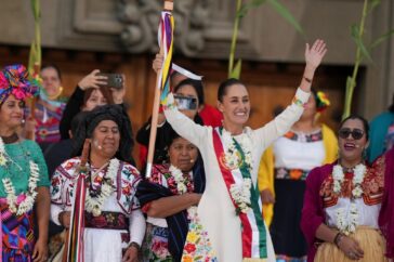Ontmoet de inheemse vrouwen achter de meest stijlvolle looks van Mexicaans president Claudia Sheinbaum