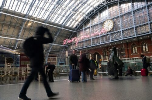 Probleem met de stroomvoorziening door Kanaaltunnel opgelost, maar vertragingen op de spoorwegen blijven mogelijk