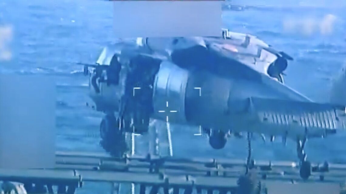 Trump kondigt de inbeslagname van een olietankerschip door de Verenigde Staten aan voor Venezuela