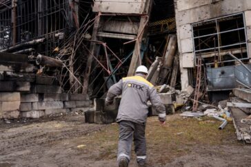 Urgente diplomatieke inspanningen: Zelenskyy overlegt met 30 landen terwijl Trump aandringt op snel vredesakkoord met Rusland