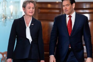 Verenigde Koninkrijk Sanctioneert Russische en Chinese Bedrijven wegens Disinformatie en Cyberactiviteiten